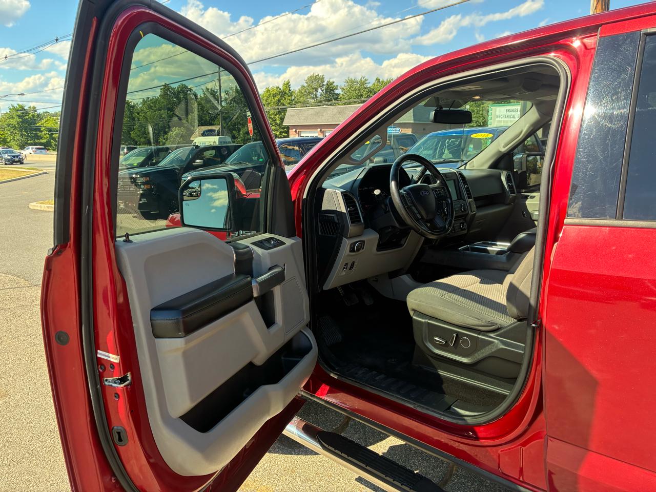Ford F-150 XLT SuperCrew 5.5-ft. Bed 4WD 2018