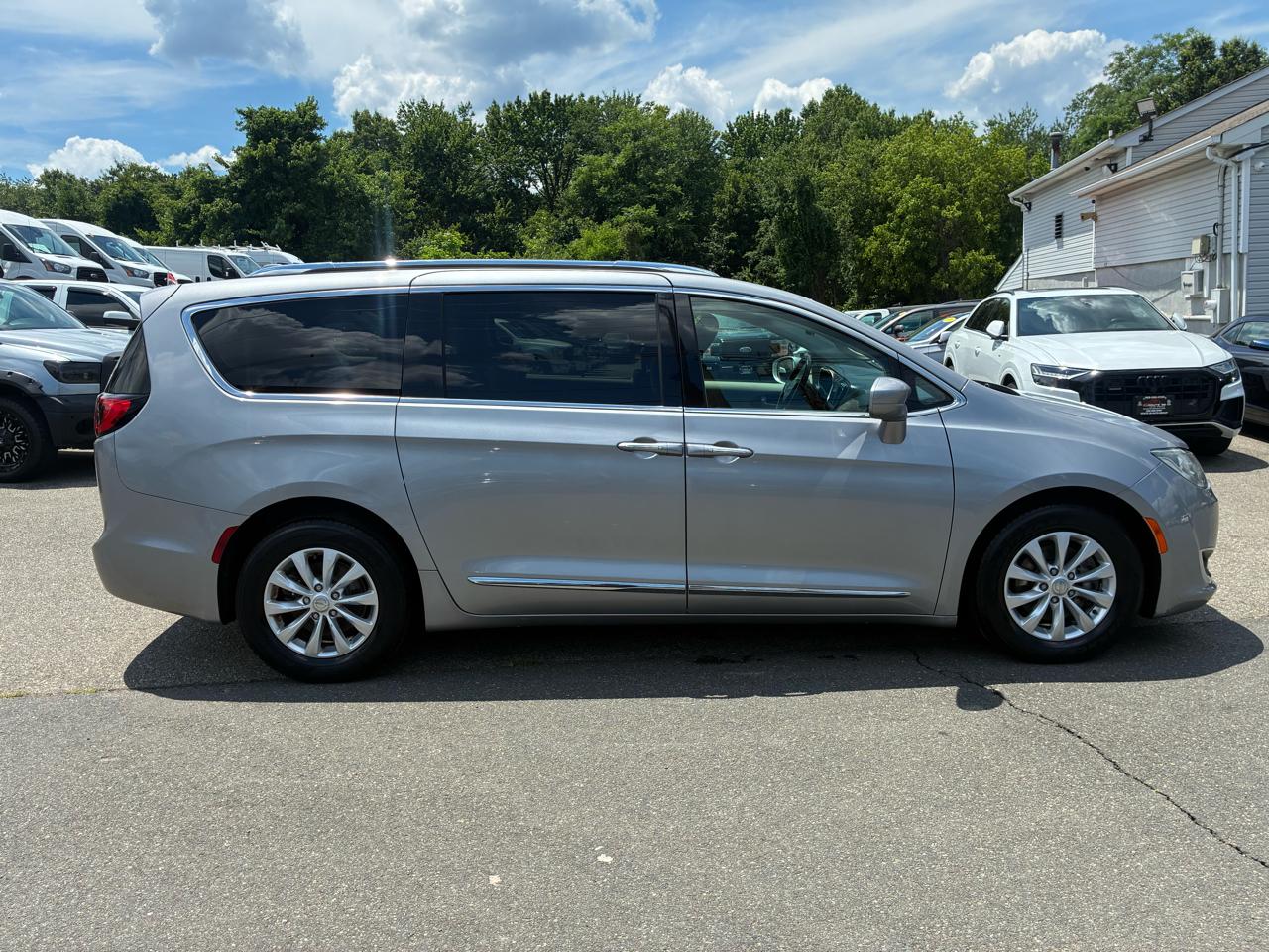 Chrysler Pacifica Touring-L 2018