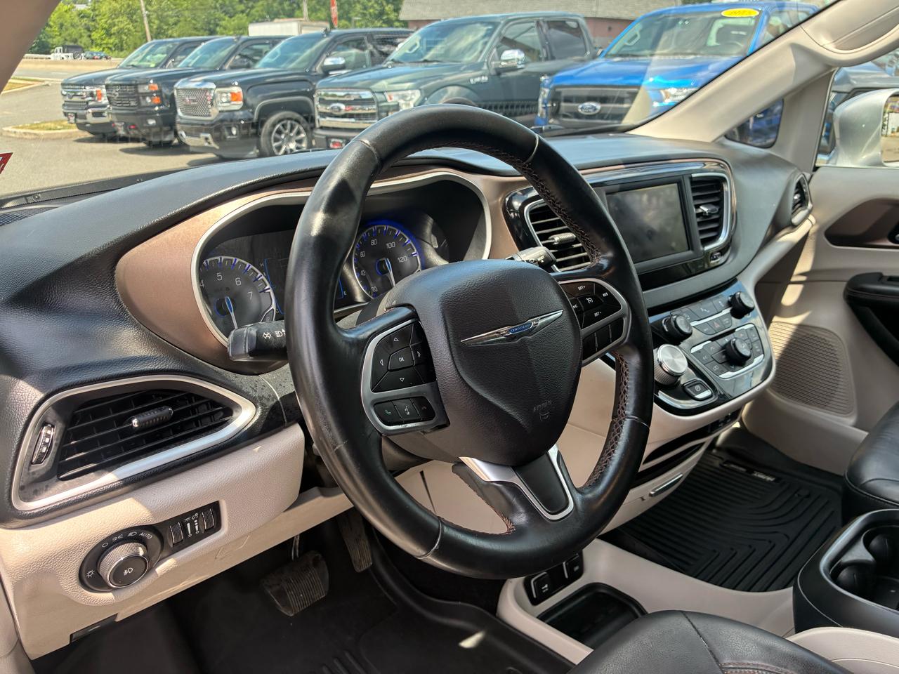Chrysler Pacifica Touring-L 2018