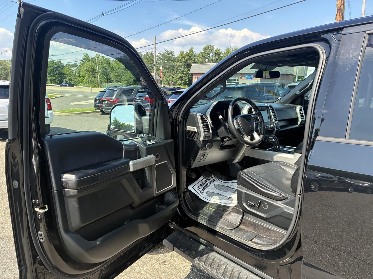 Ford F-150 Lariat SuperCrew 5.5-ft. Bed 4WD 2016