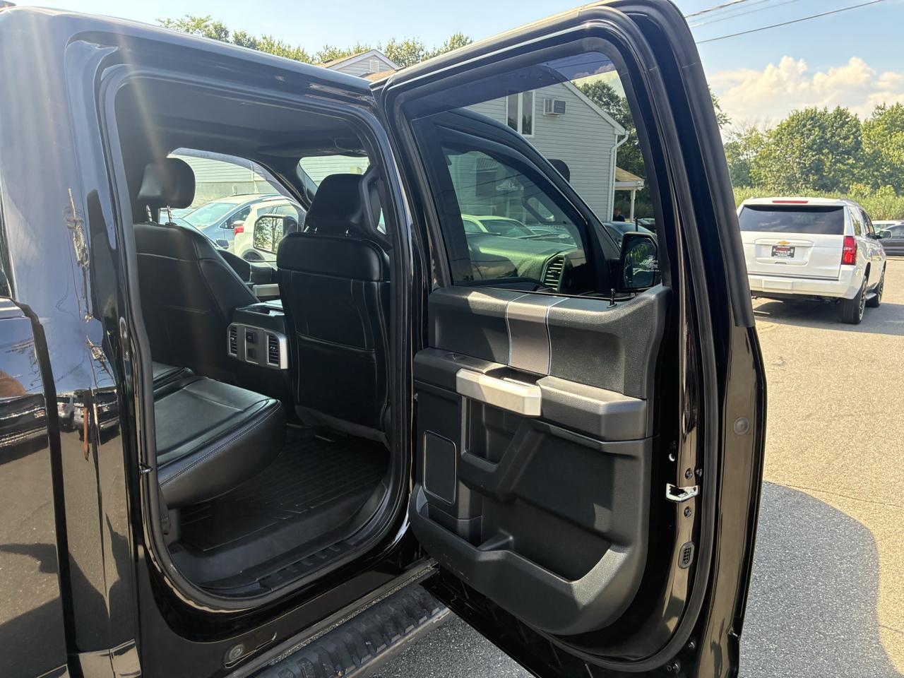 Ford F-150 Lariat SuperCrew 5.5-ft. Bed 4WD 2016
