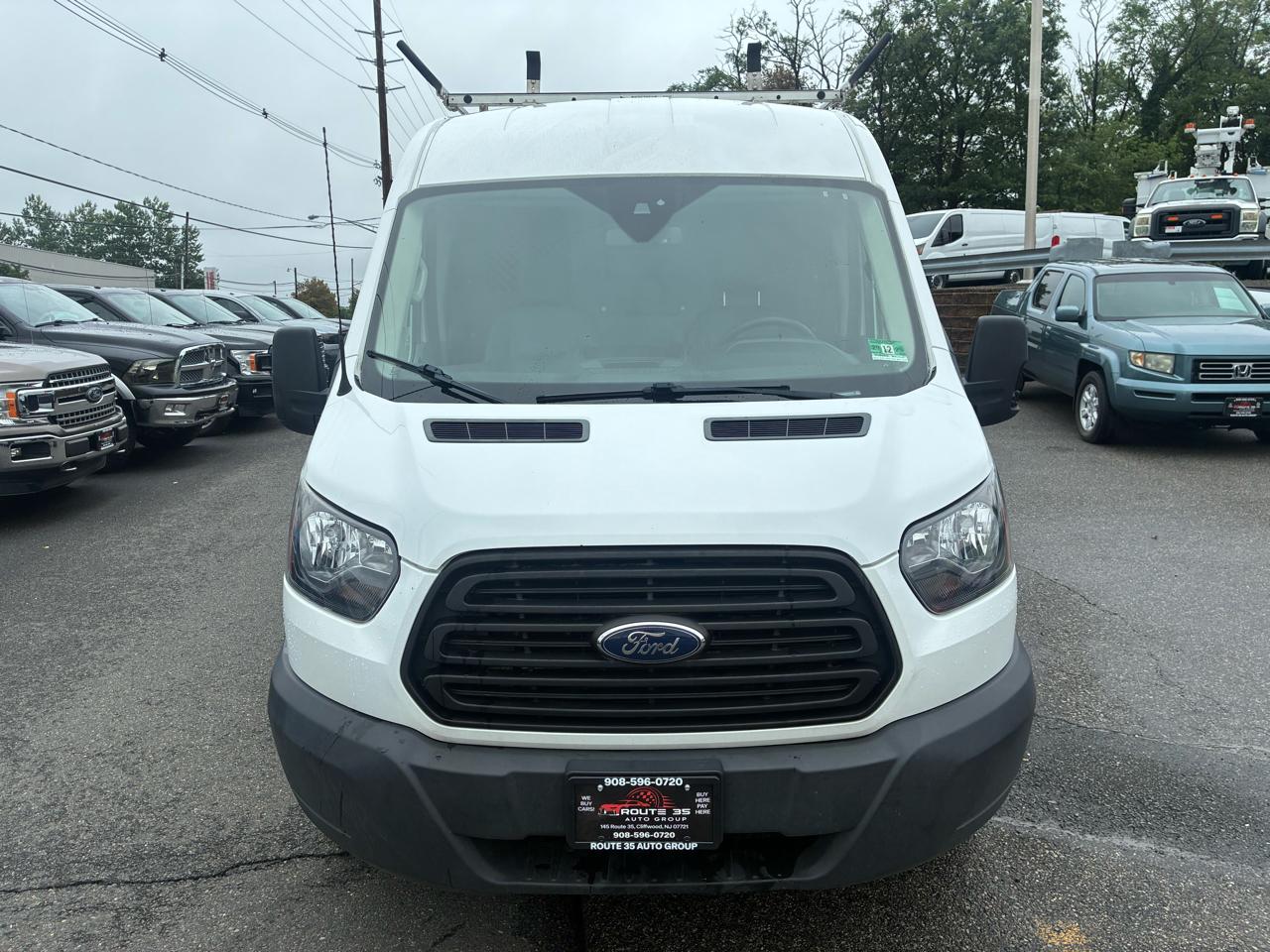 Ford Transit 250 Van Med. Roof w/Sliding Pass. 148-in. WB 2019