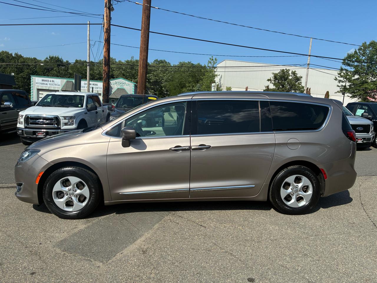 Chrysler Pacifica Touring-L Plus 2017
