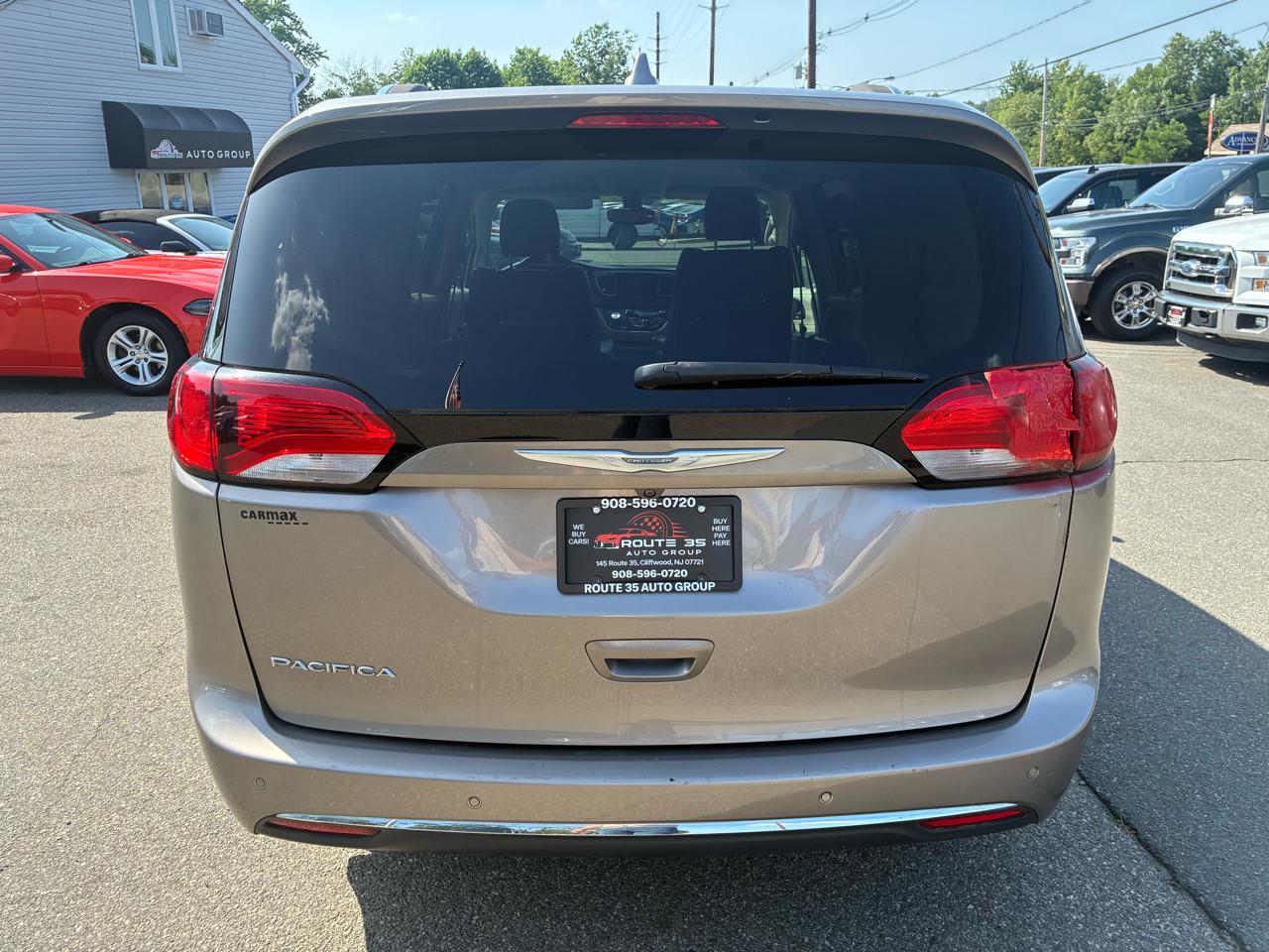 Chrysler Pacifica Touring-L Plus 2017