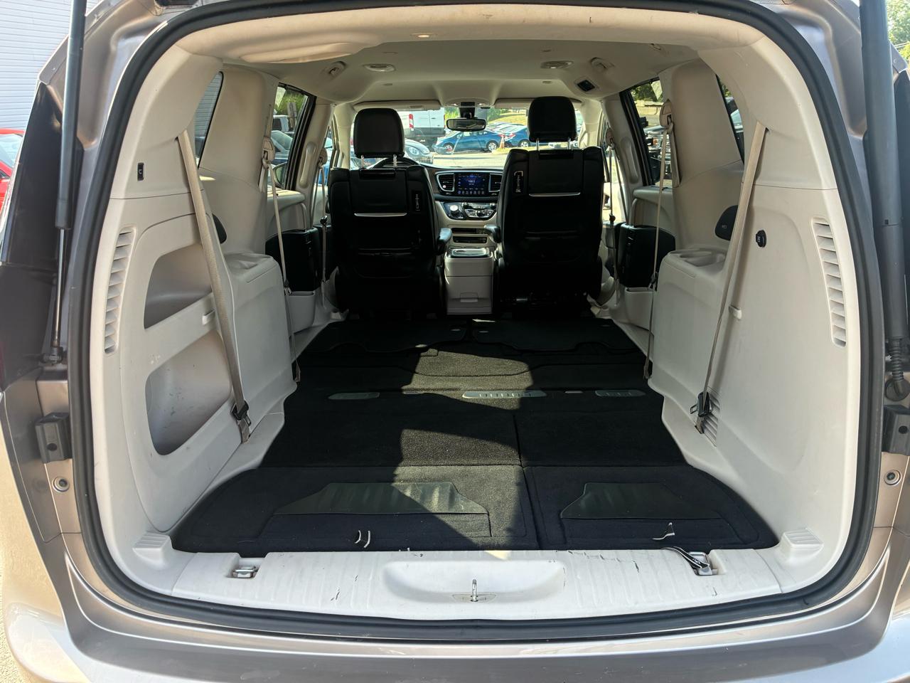 Chrysler Pacifica Touring-L Plus 2017