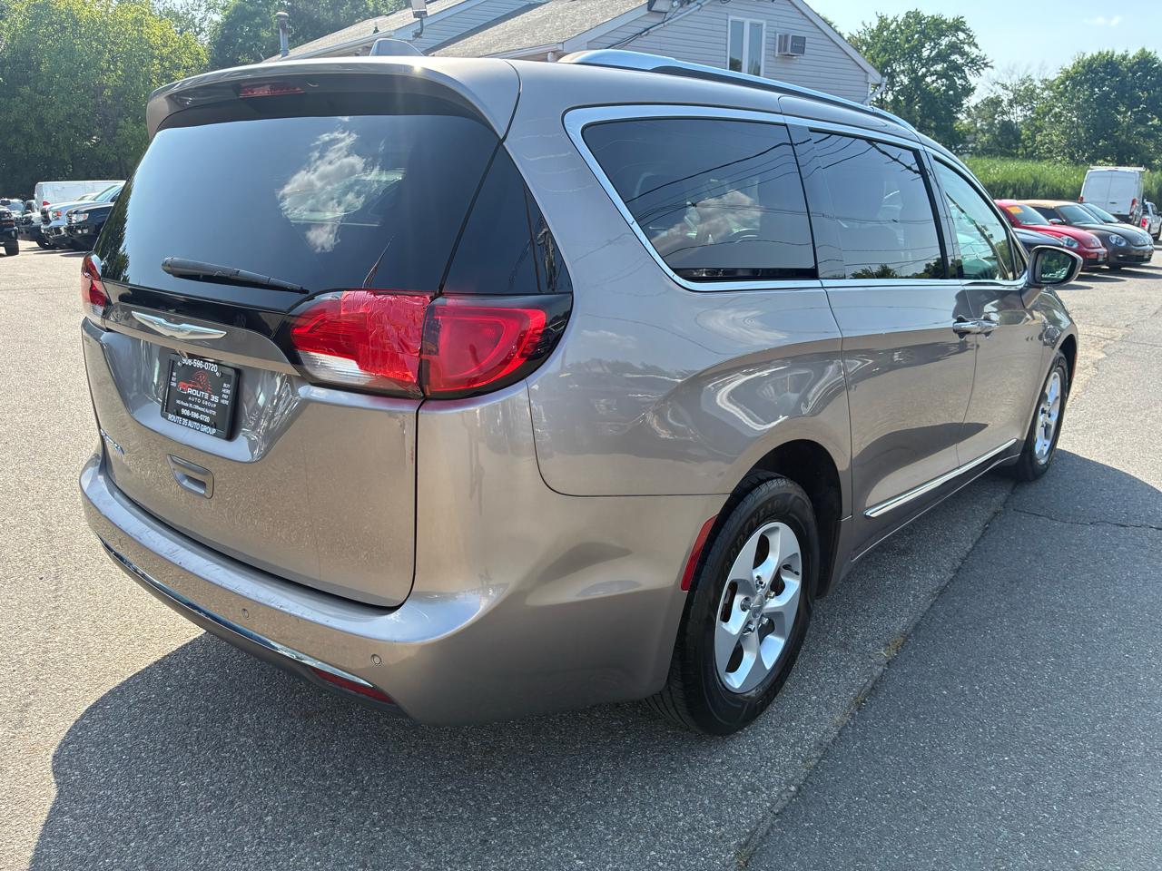 Chrysler Pacifica Touring-L Plus 2017
