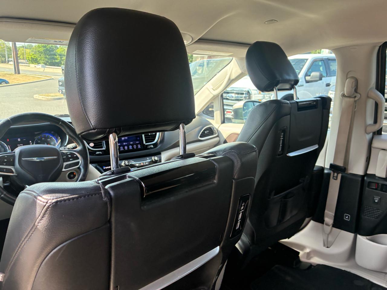 Chrysler Pacifica Touring-L Plus 2017