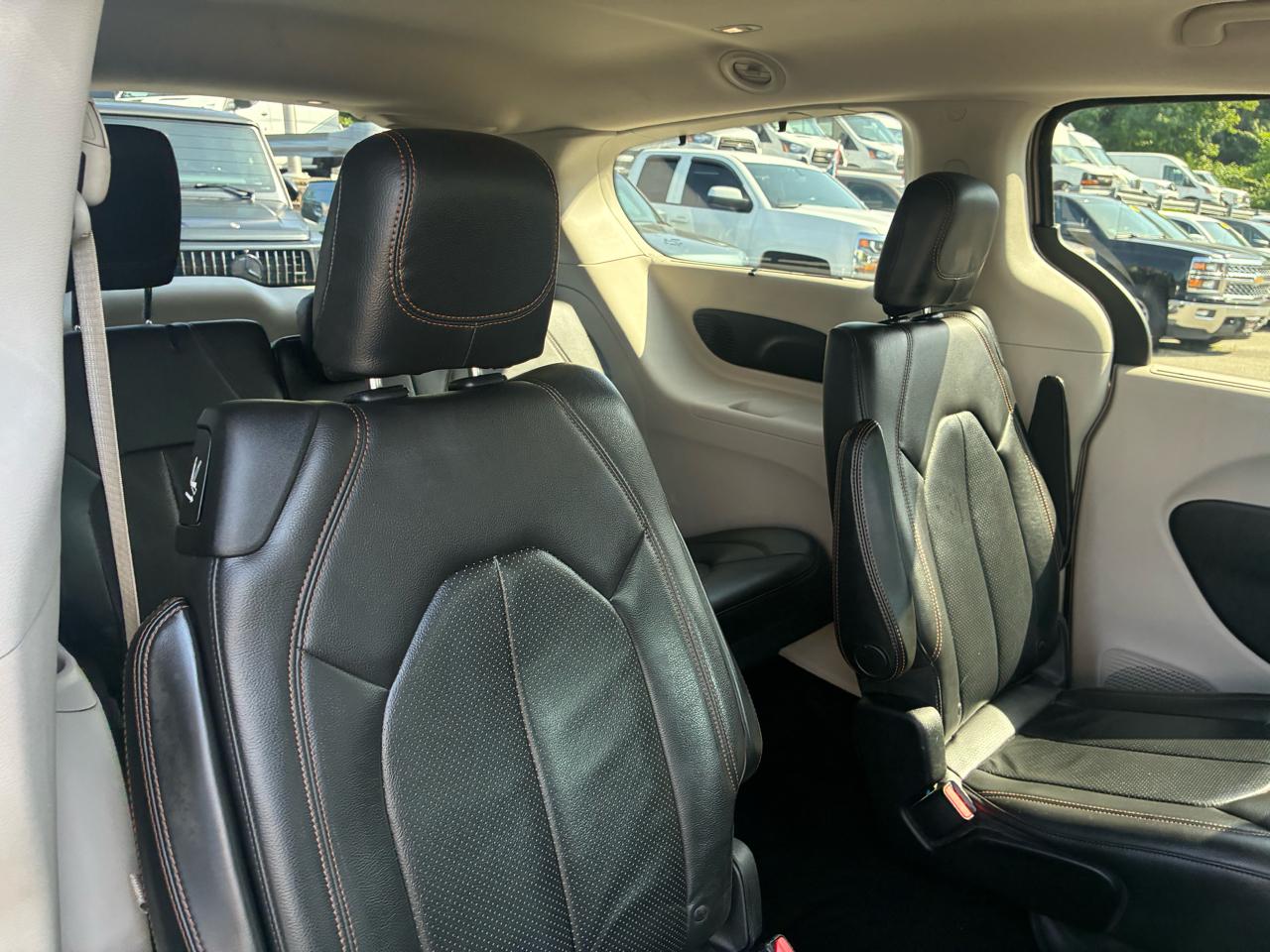 Chrysler Pacifica Touring-L Plus 2017