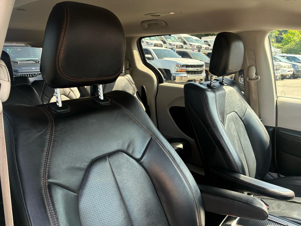 Chrysler Pacifica Touring-L Plus 2017