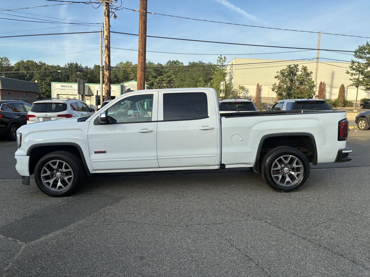 GMC Sierra 1500 SLT Crew Cab Short Box 4WD 2018