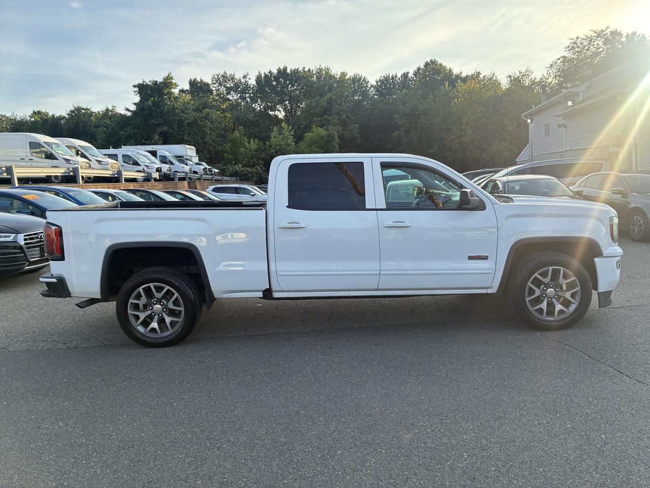 GMC Sierra 1500 SLT Crew Cab Short Box 4WD 2018