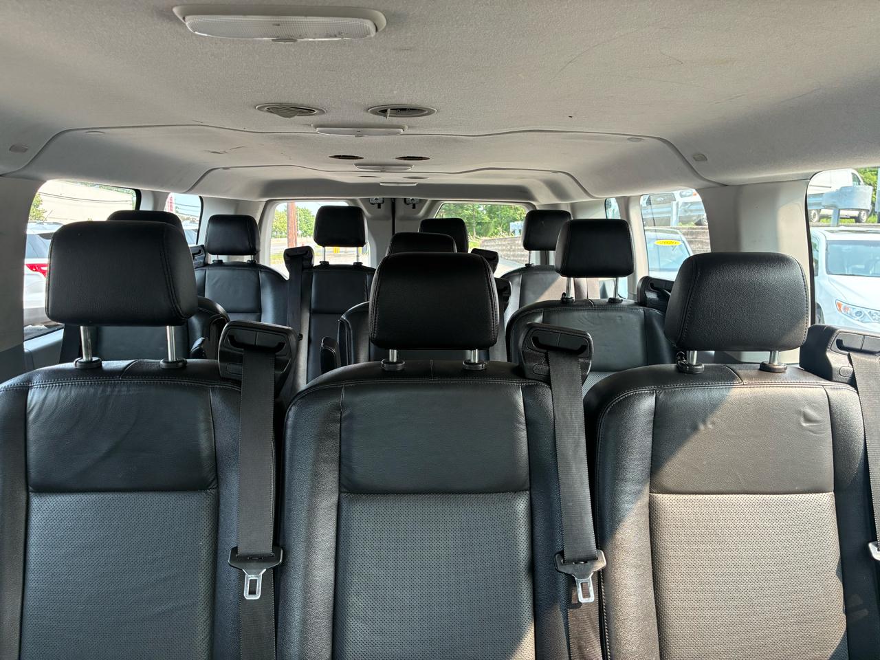 Ford Transit 350 Wagon Low Roof XL w/Sliding Pass. 148-in. WB 2018