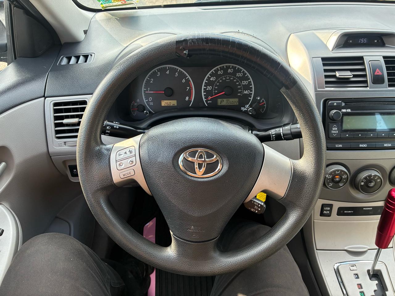 Toyota Corolla LE 4-Speed AT 2012
