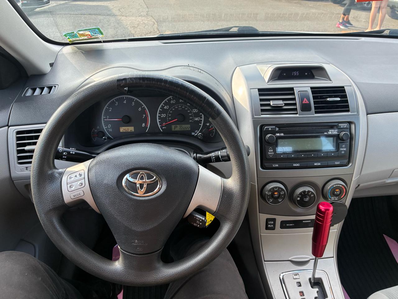 Toyota Corolla LE 4-Speed AT 2012