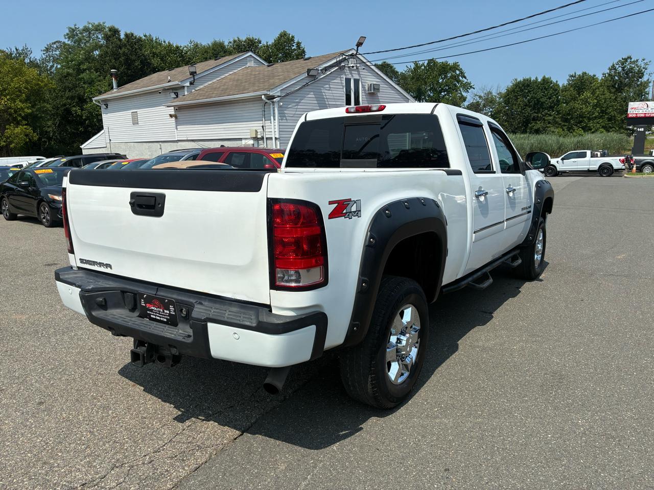 GMC Sierra 2500HD Denali Crew Cab 4WD 2014