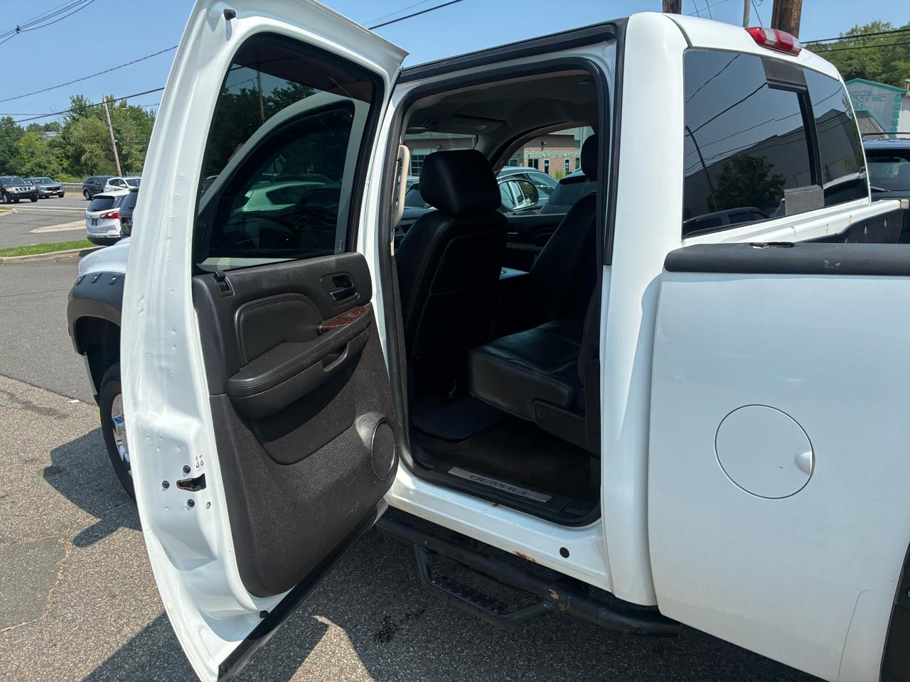 GMC Sierra 2500HD Denali Crew Cab 4WD 2014