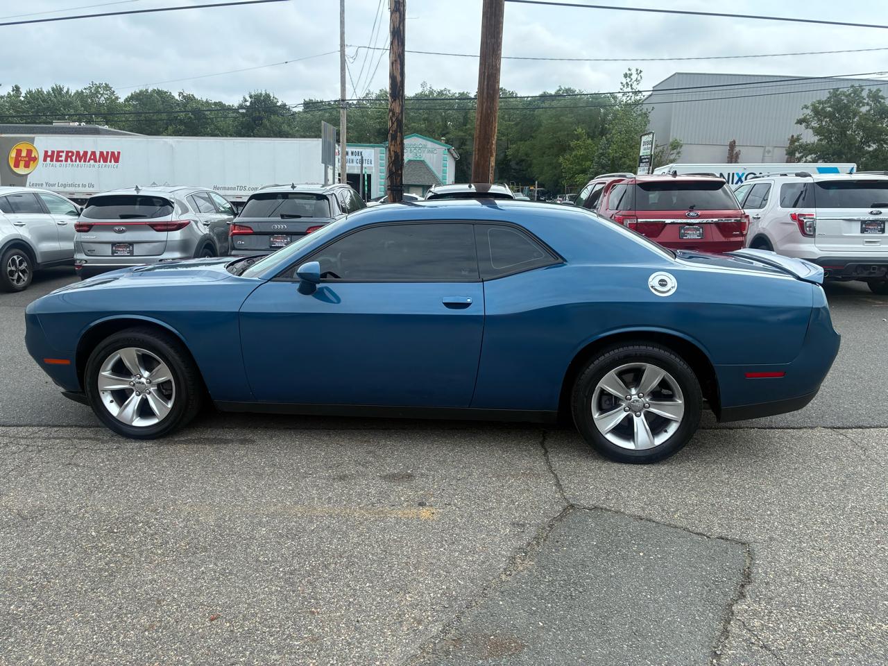 Dodge Challenger SXT 2021