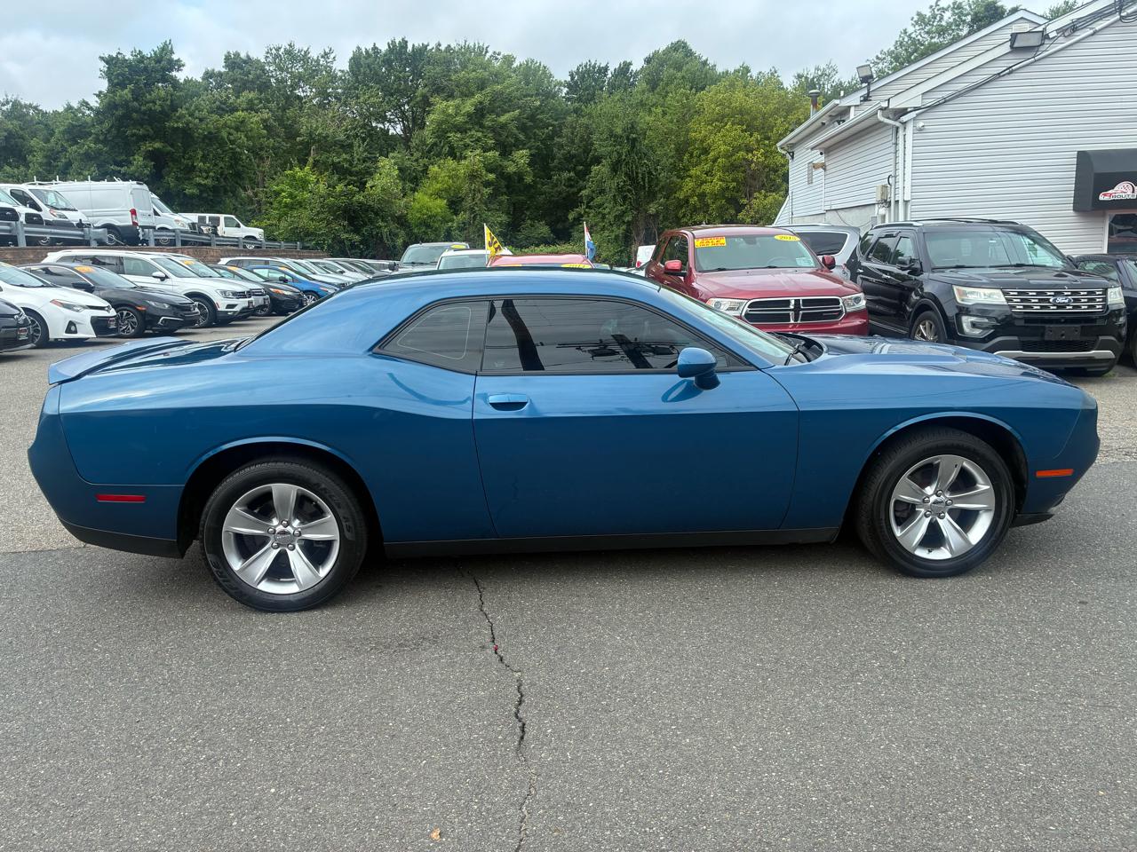 Dodge Challenger SXT 2021