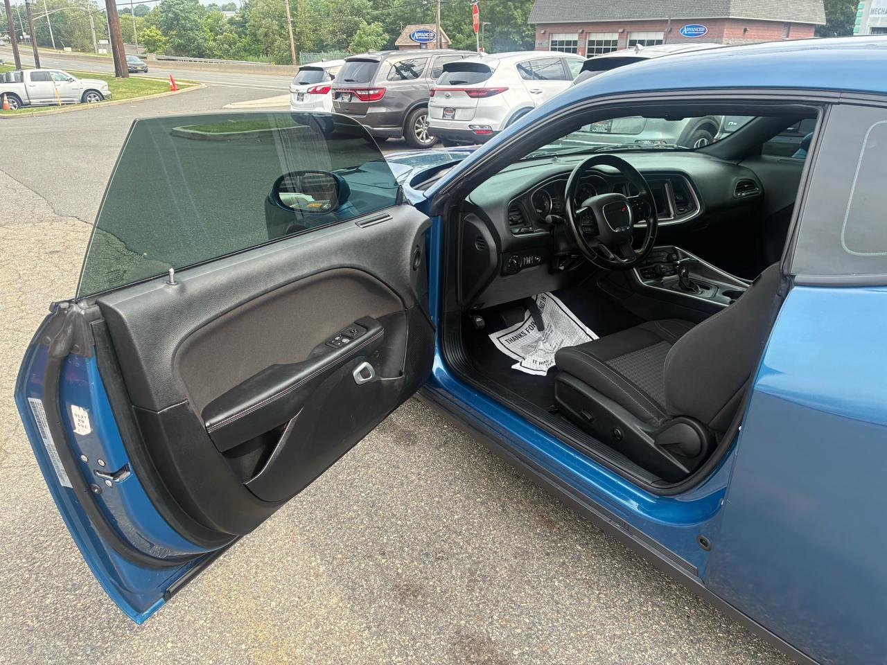 Dodge Challenger SXT 2021