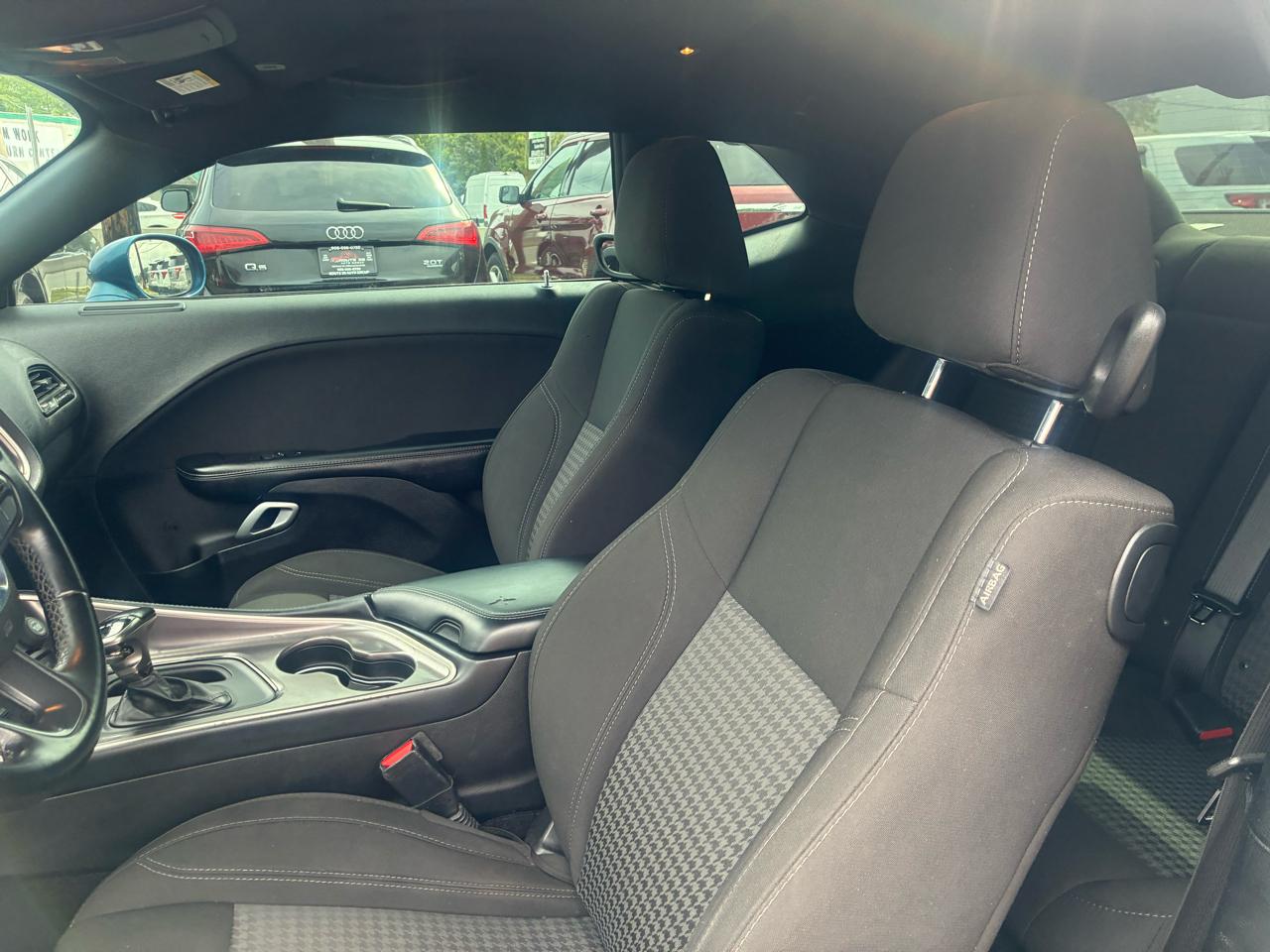 Dodge Challenger SXT 2021