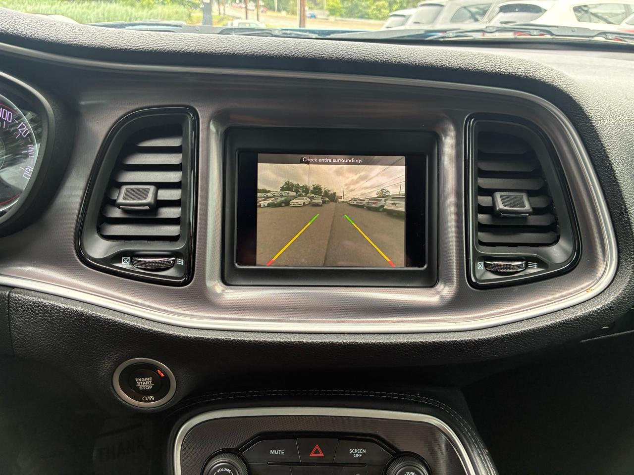 Dodge Challenger SXT 2021