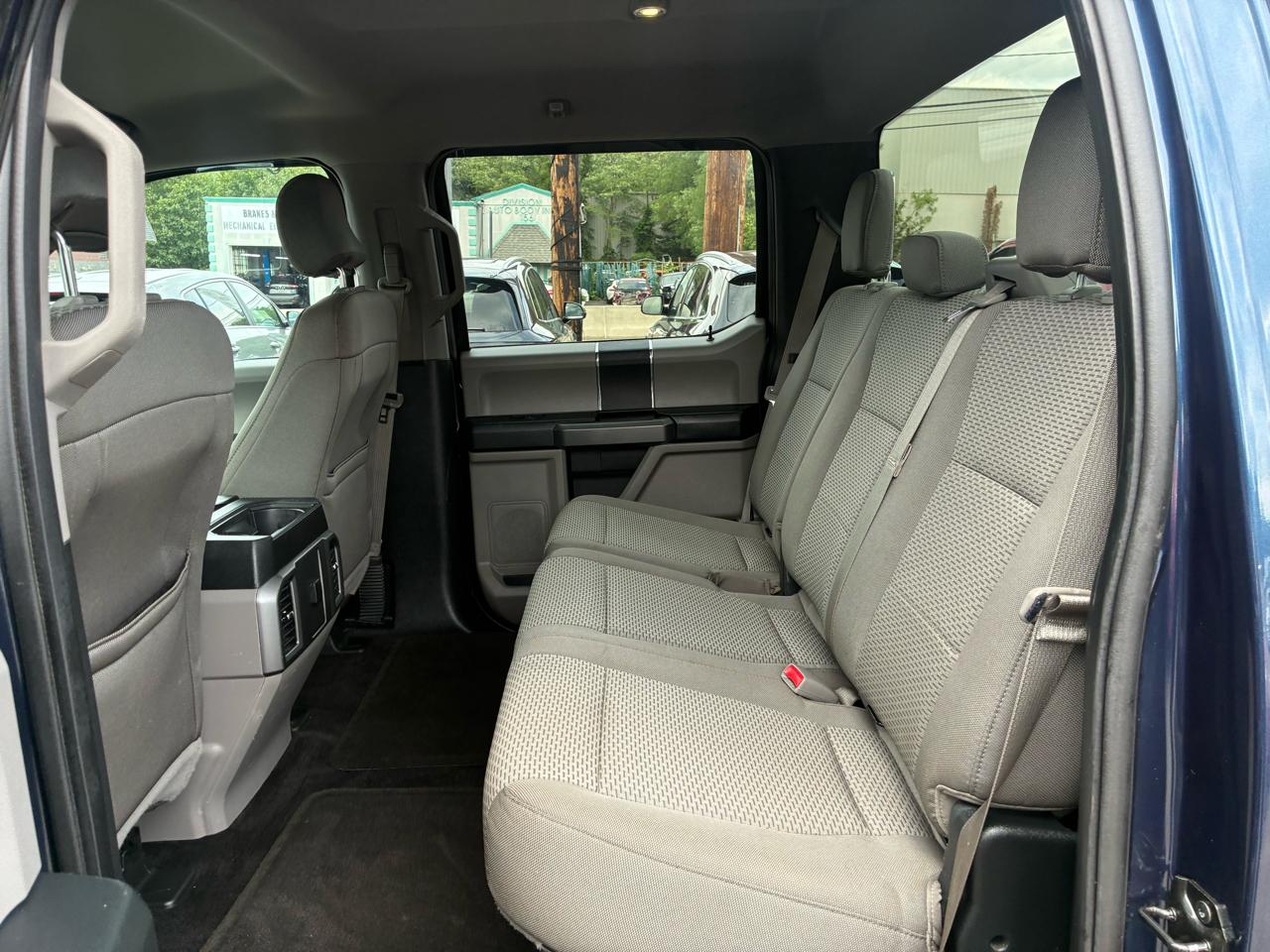 Ford F-150 XLT SuperCrew 5.5-ft. Bed 4WD 2015