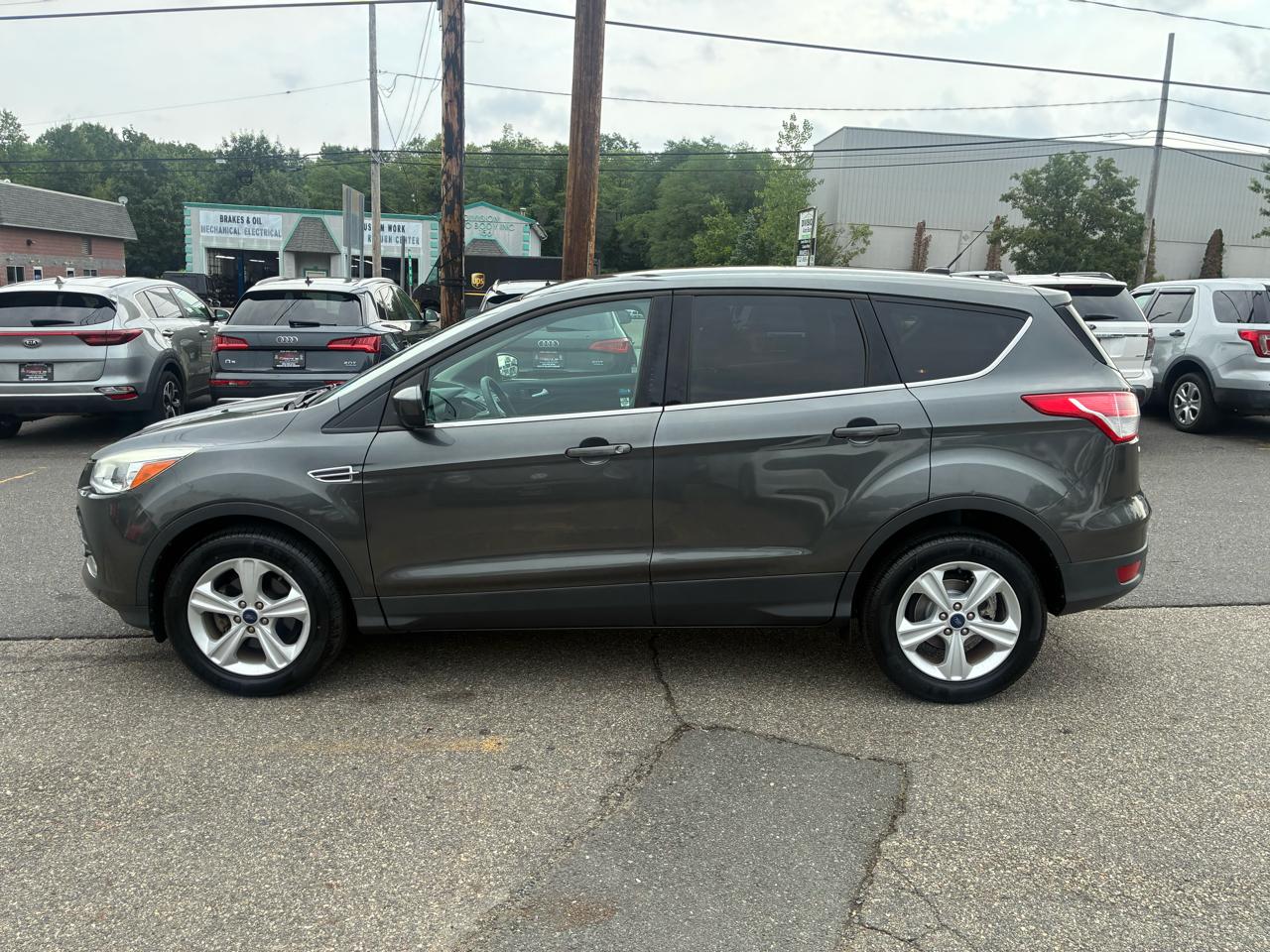 Ford Escape SE FWD 2016