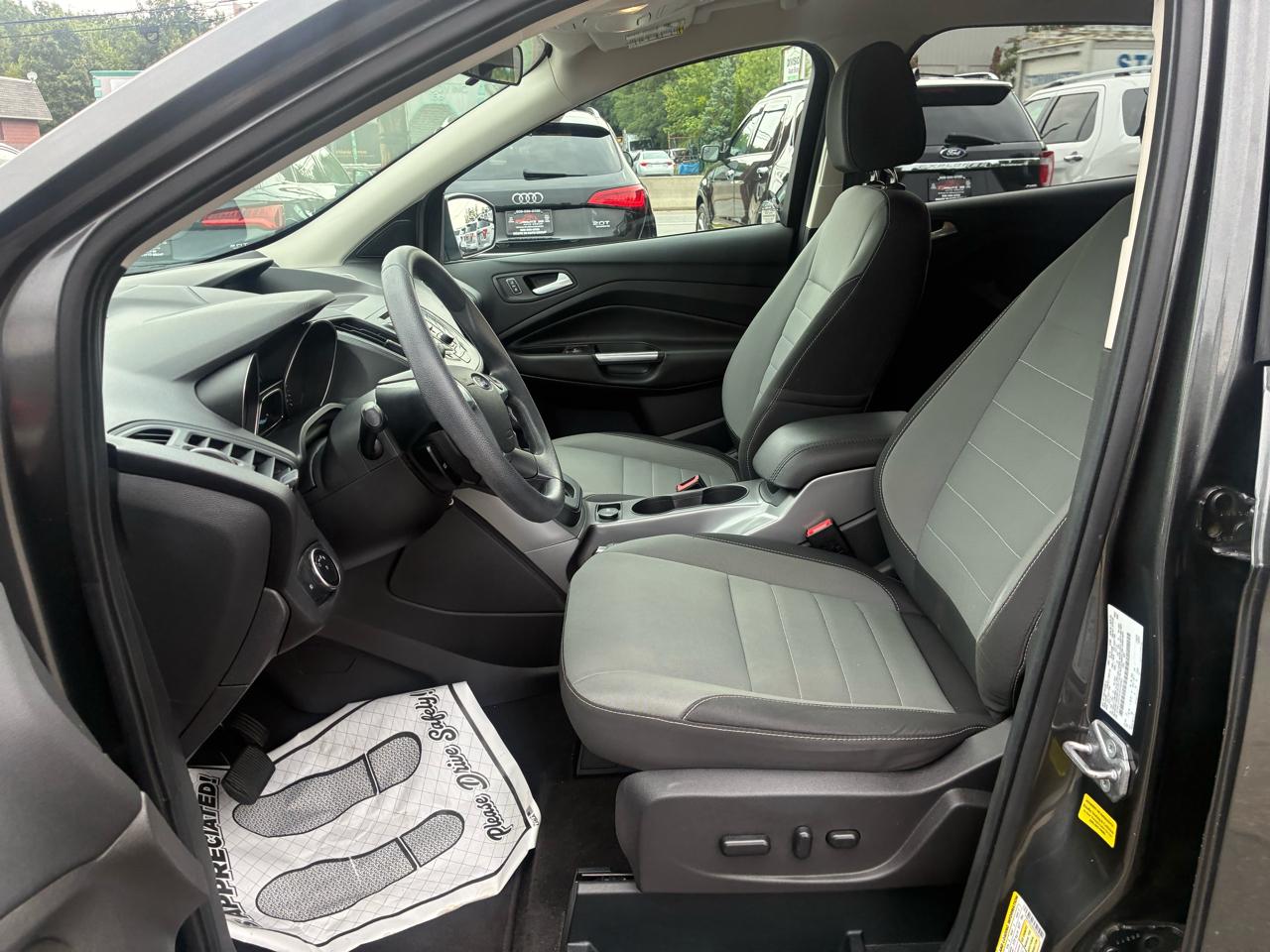 Ford Escape SE FWD 2016