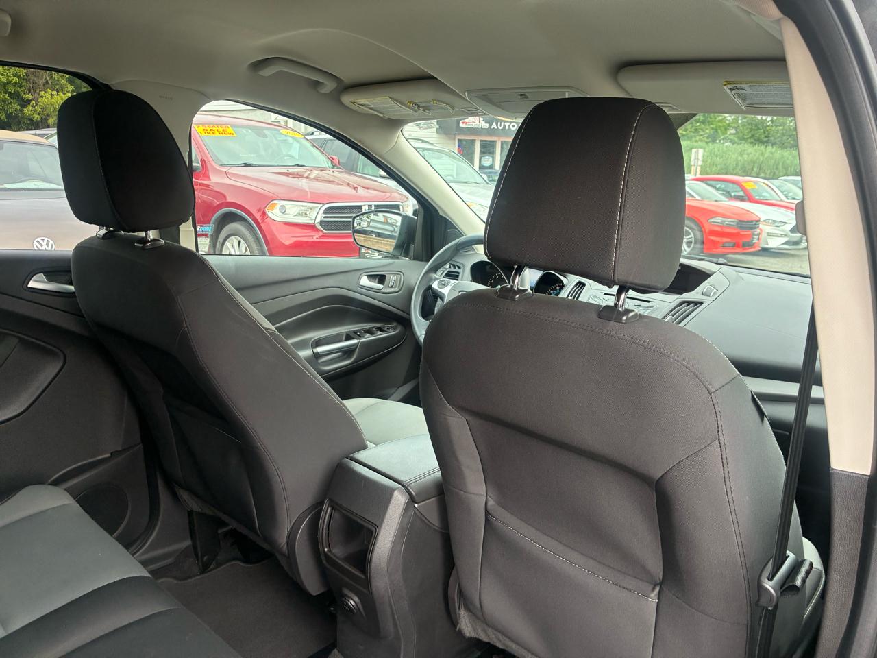 Ford Escape SE FWD 2016