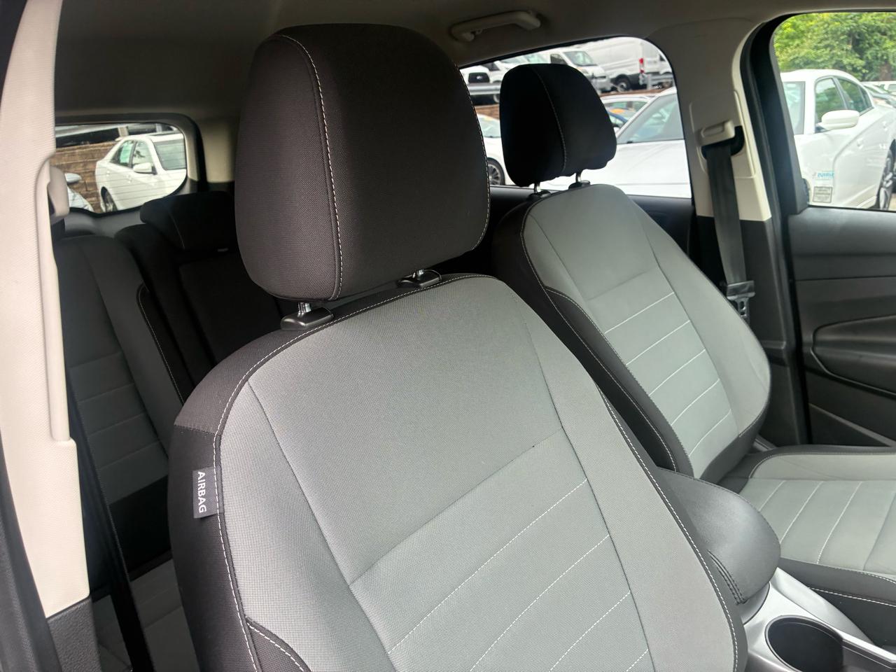 Ford Escape SE FWD 2016