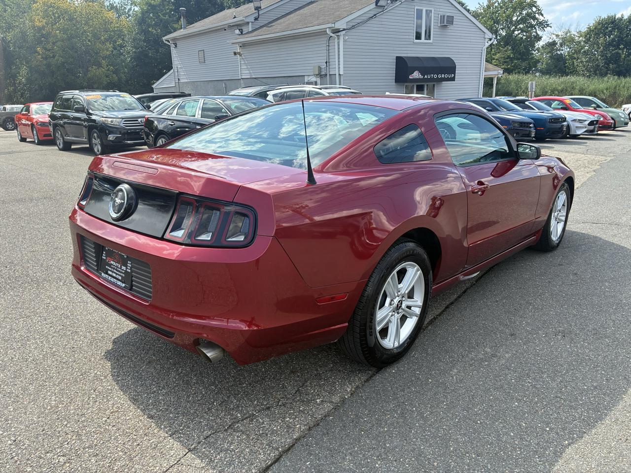 Ford Mustang V6 Coupe 2014