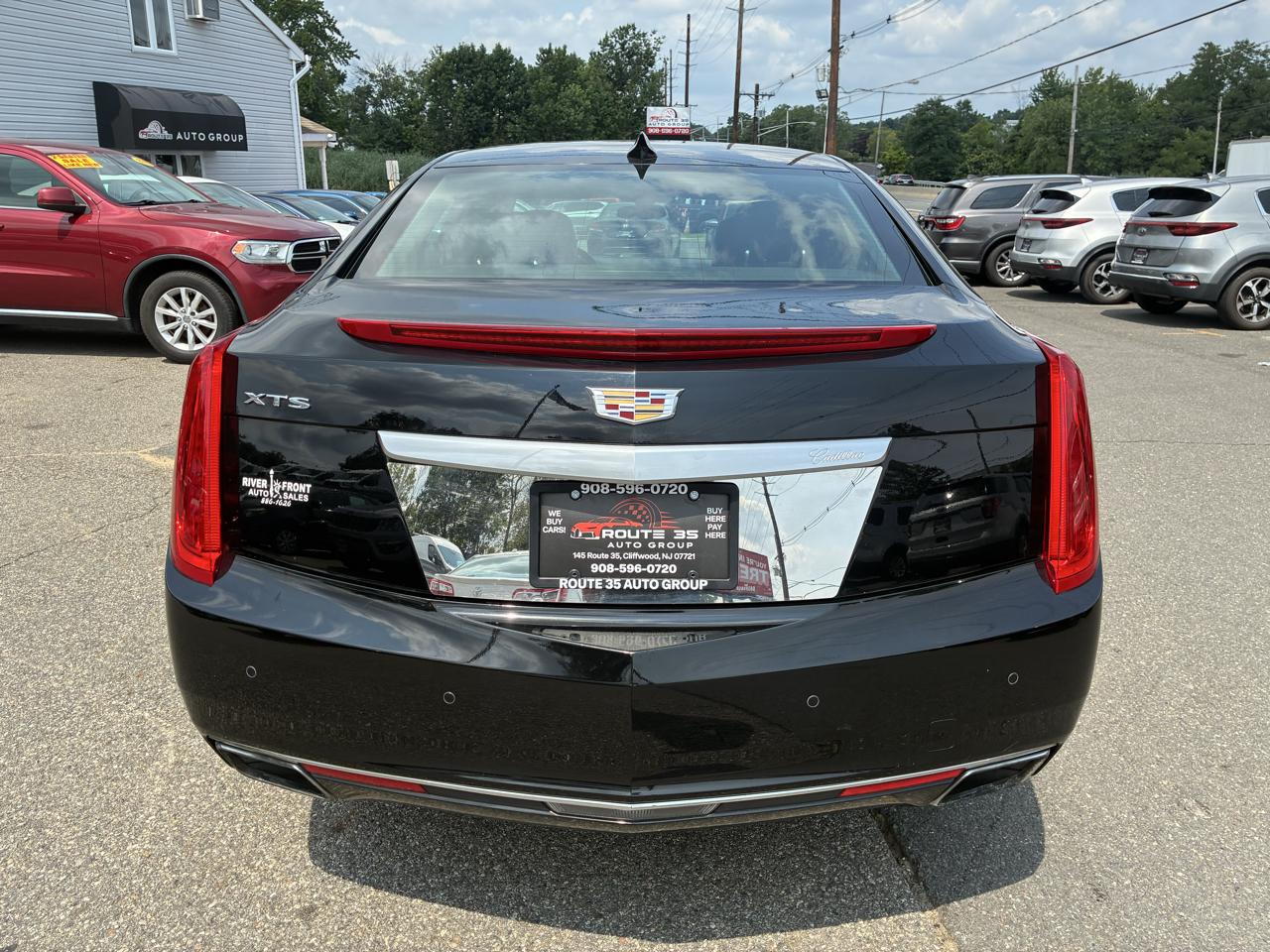 Cadillac XTS Luxury FWD 2017