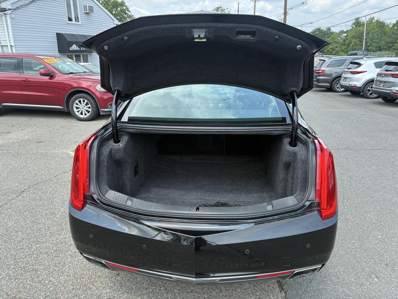 Cadillac XTS Luxury FWD 2017