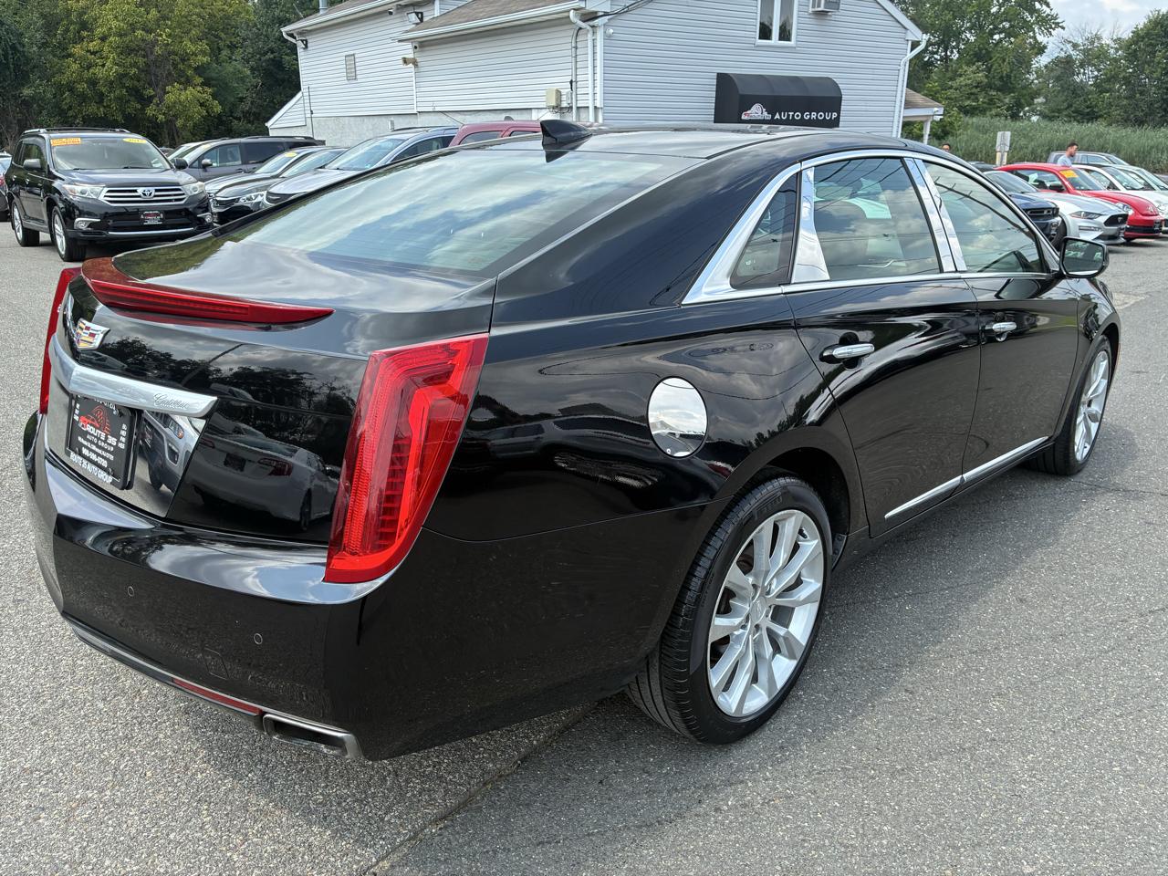 Cadillac XTS Luxury FWD 2017