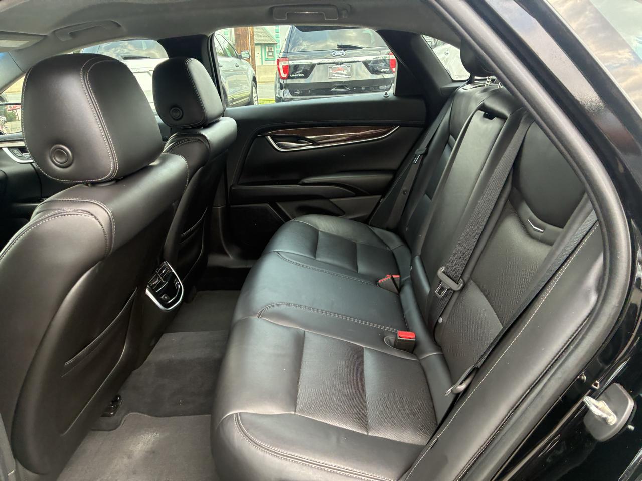 Cadillac XTS Luxury FWD 2017