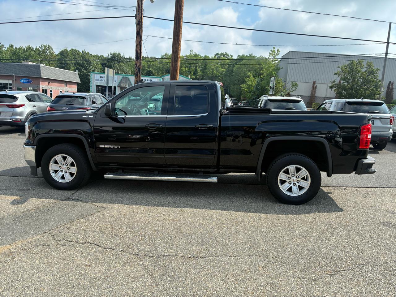 GMC Sierra 1500 SLE Double Cab 4WD 2018