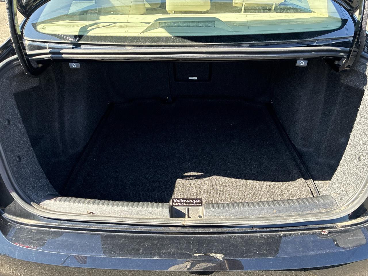 Volkswagen Jetta 1.4T SE 6A 2017