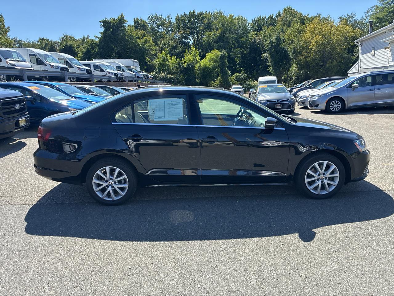 Volkswagen Jetta 1.4T SE 6A 2017