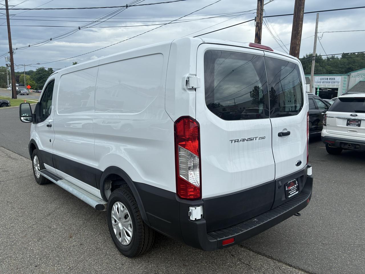 Ford Transit 250 Van 2025