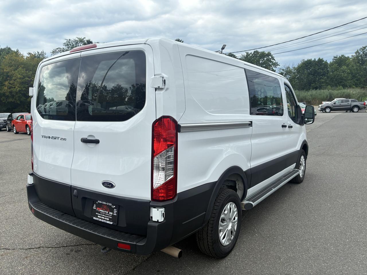 Ford Transit 250 Van 2025