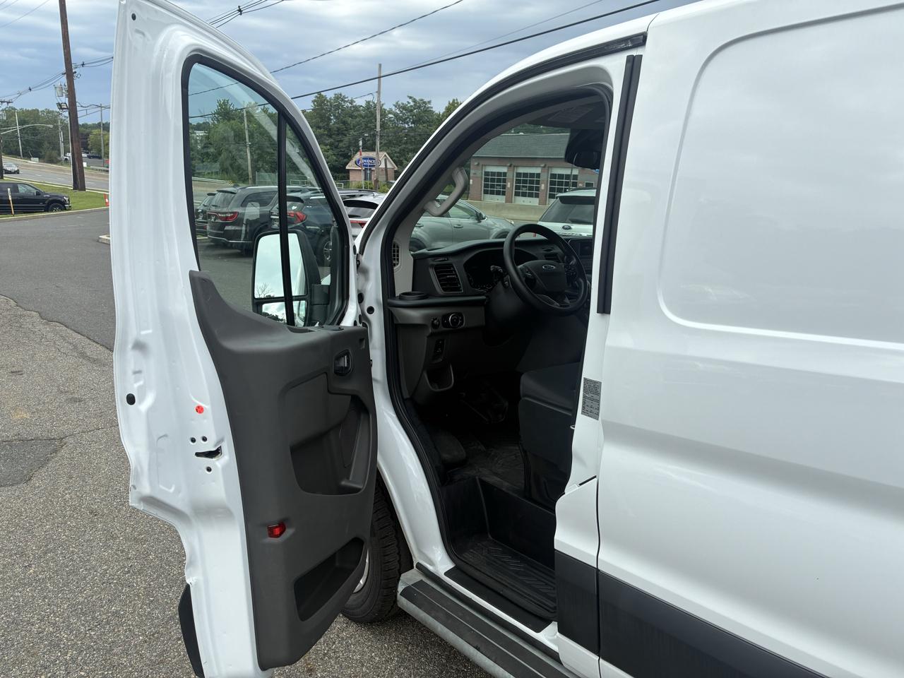 Ford Transit 250 Van 2025