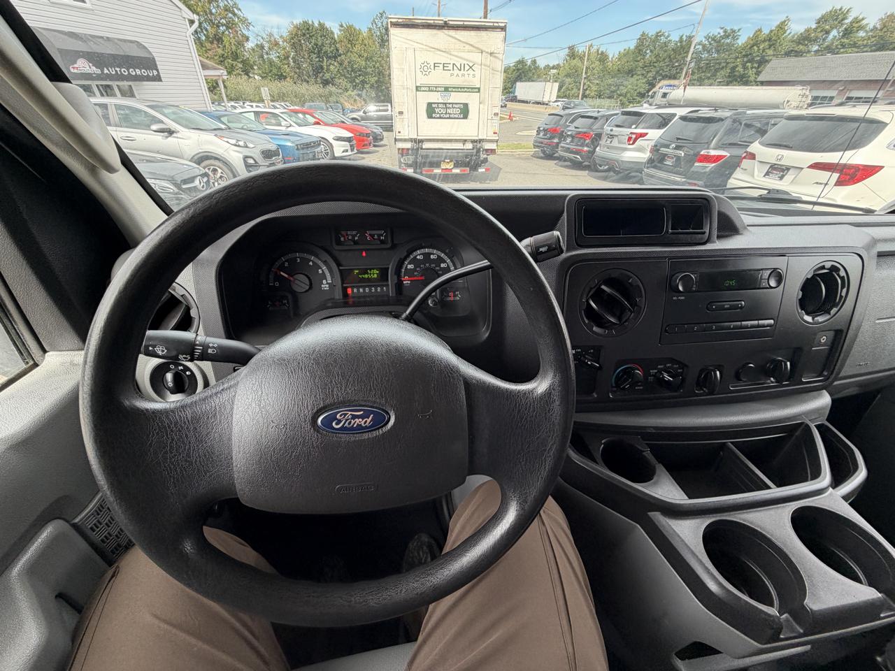 Ford Econoline E-350 Super Duty 2013