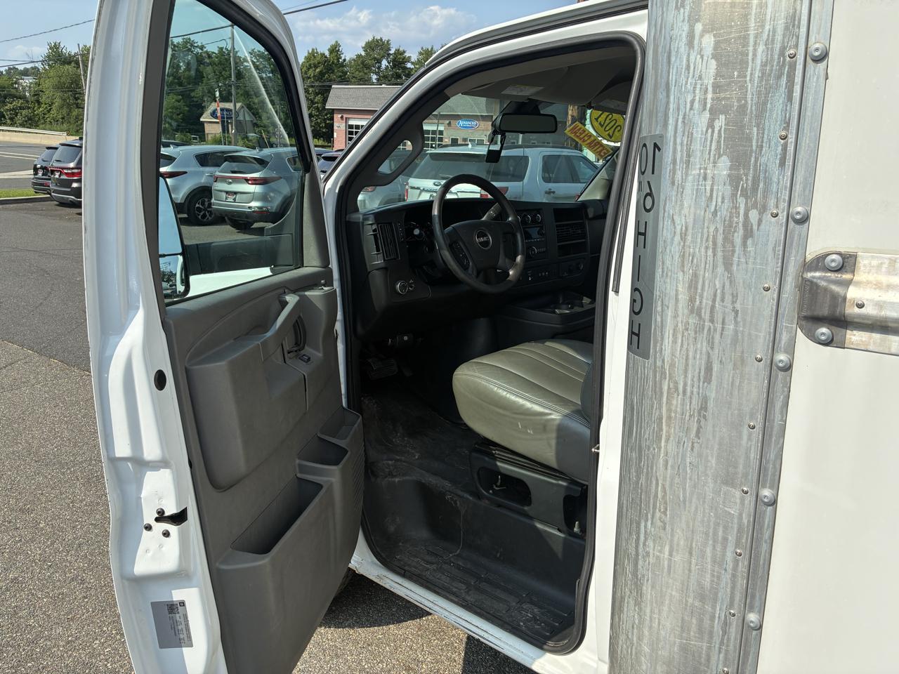 GMC Savana G3500 177 in. 2021