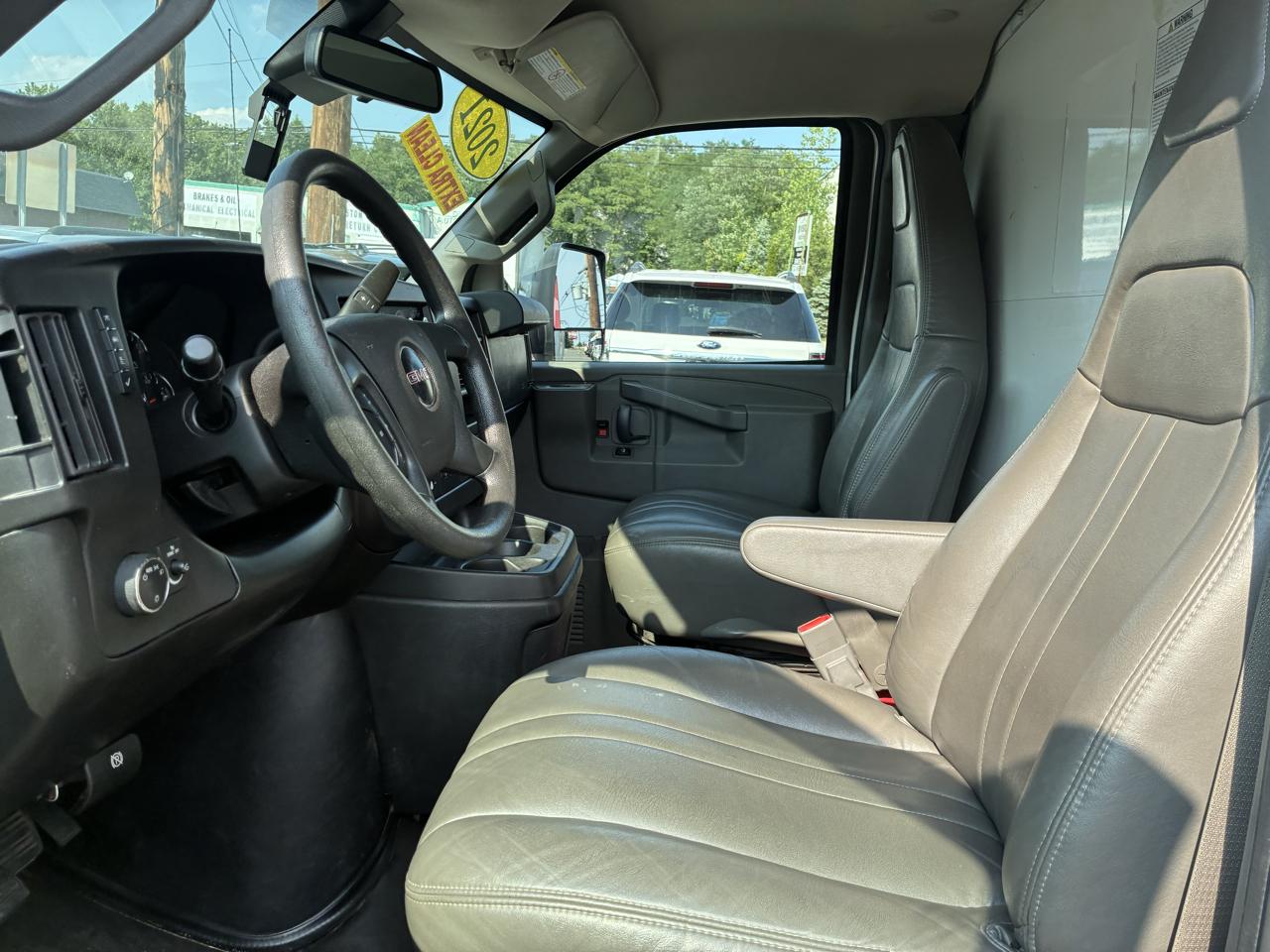 GMC Savana G3500 177 in. 2021