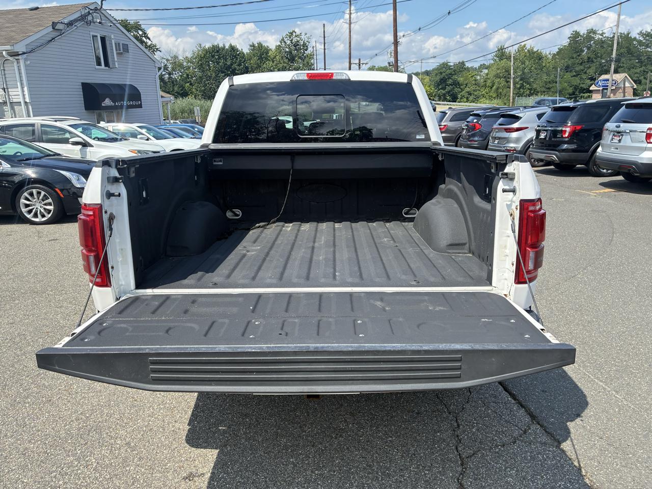 Ford F-150 Lariat SuperCrew 5.5-ft. Bed 4WD 2016
