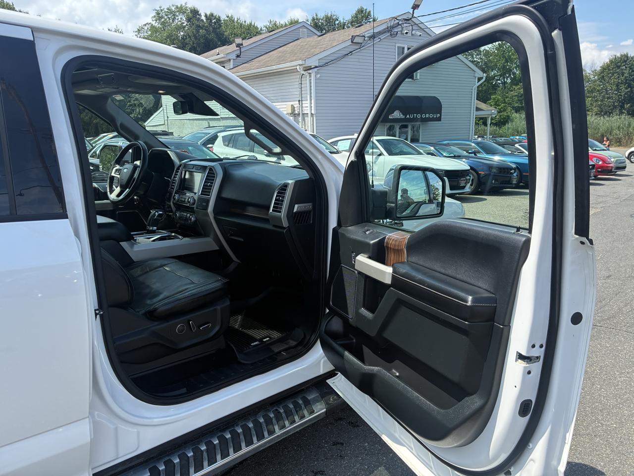Ford F-150 Lariat SuperCrew 5.5-ft. Bed 4WD 2016