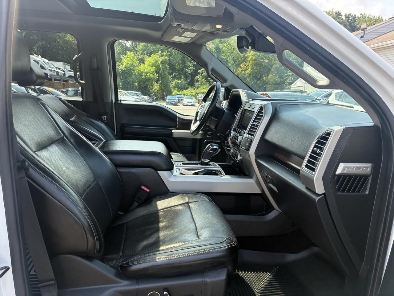Ford F-150 Lariat SuperCrew 5.5-ft. Bed 4WD 2016