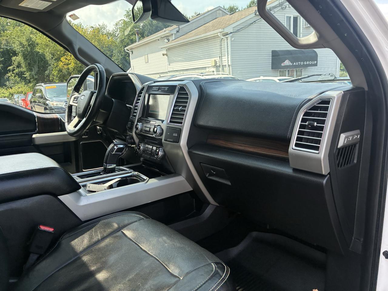 Ford F-150 Lariat SuperCrew 5.5-ft. Bed 4WD 2016
