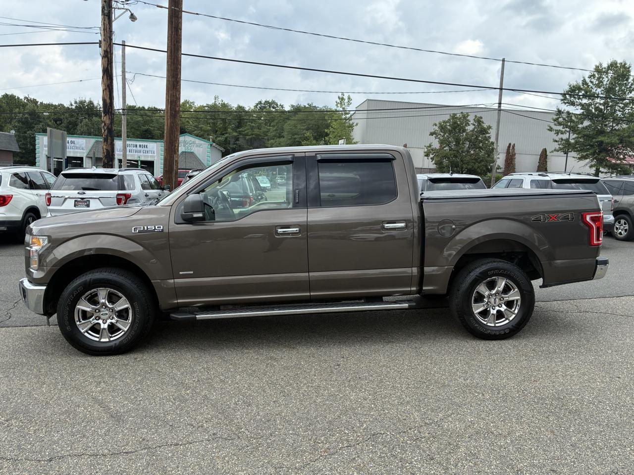 Ford F-150 XLT SuperCrew 5.5-ft. Bed 4WD 2015