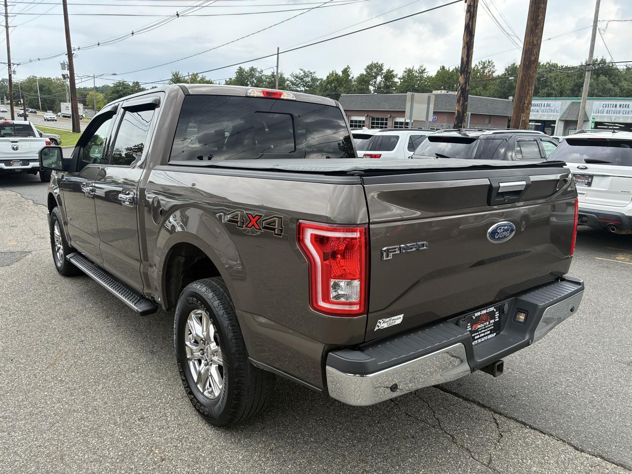 Ford F-150 XLT SuperCrew 5.5-ft. Bed 4WD 2015